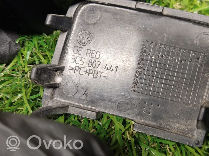 Volkswagen PASSAT B6 Zaślepka haka holowniczego zderzaka tylnego 3C5807441