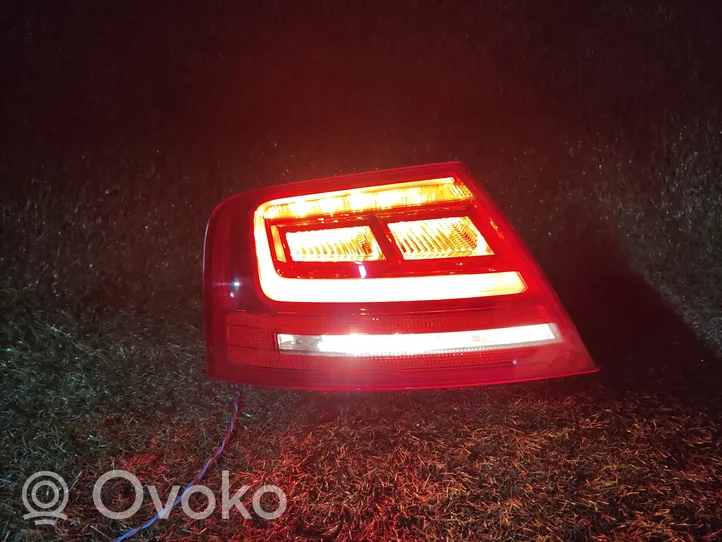 Audi A8 S8 D4 4H Rear/tail lights 4H0945095