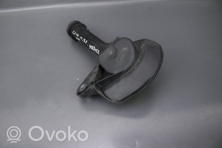 Renault Clio II Oil filler cap 8200639421