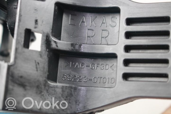 Subaru Outback Takaoven ulkokahva 692310T020