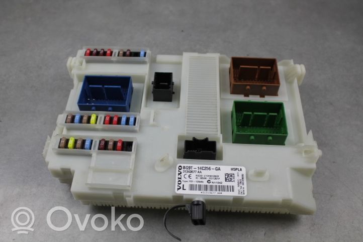 Volvo S60 Fuse module 1343677AA