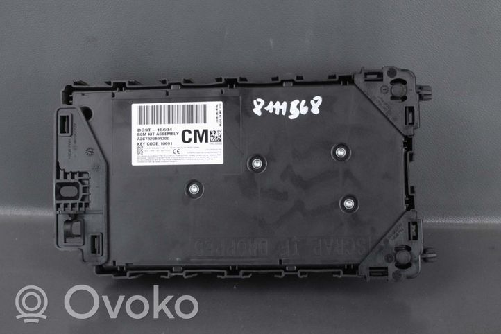 Ford Fusion Fuse module DG9T15604