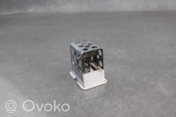 Opel Astra H Résistance moteur de ventilateur de chauffage 52475432