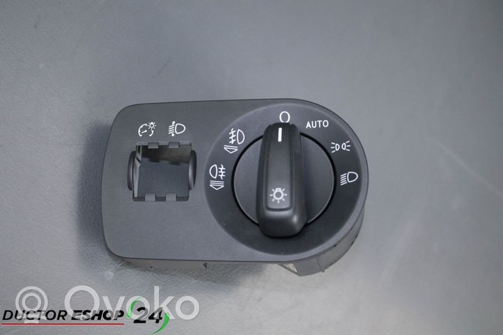 Audi Q3 8U Przełącznik świateł 8U2941531A