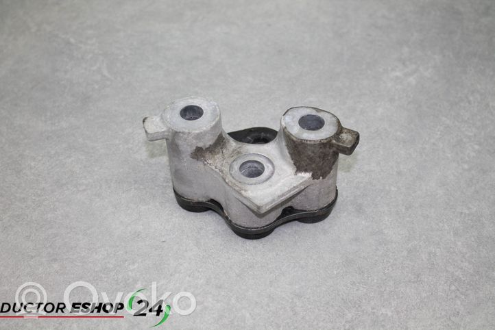 Mazda 6 Support de boîte de vitesses KD6239010