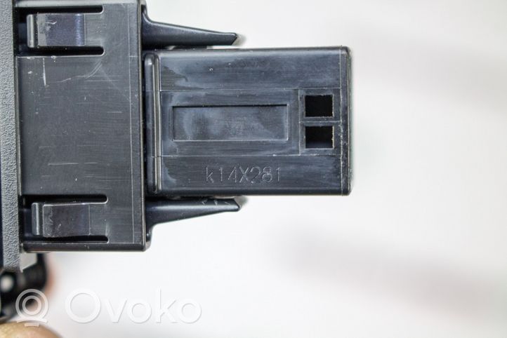 Honda Civic IX USB-pistokeliitin K14X281