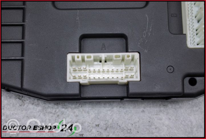 Hyundai ix20 Comfort/convenience module 954001K731