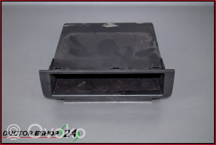 Audi A2 Glove box 8Z0863077