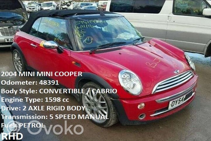 Mini One - Cooper Cabrio R52 Kojelaudan sivutuuletussuuttimen kehys 