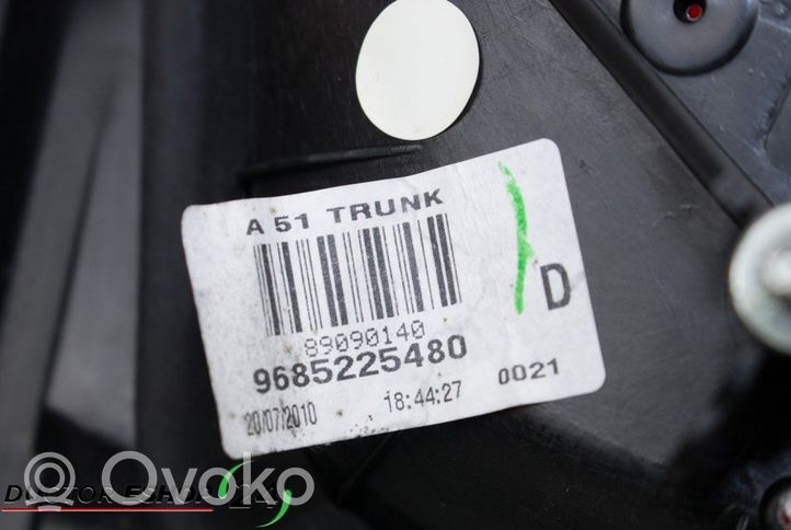 Citroen C3 Takaluukun takavalot 9685225480