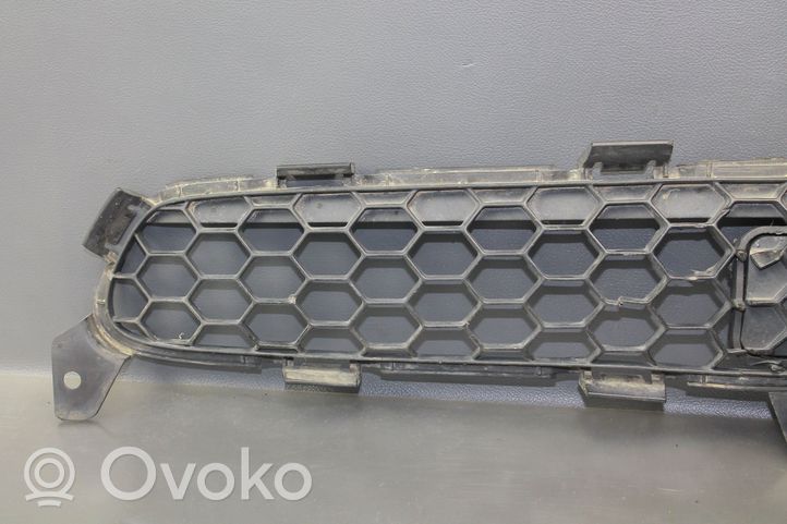 Infiniti EX Front bumper upper radiator grill 622561BA2A