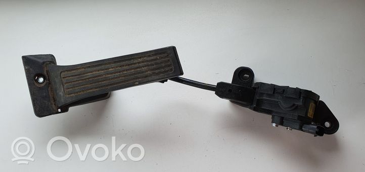 Hyundai Santa Fe Accelerator throttle pedal 