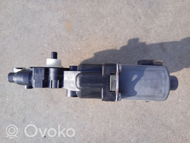 Hyundai i40 Front door window regulator motor 