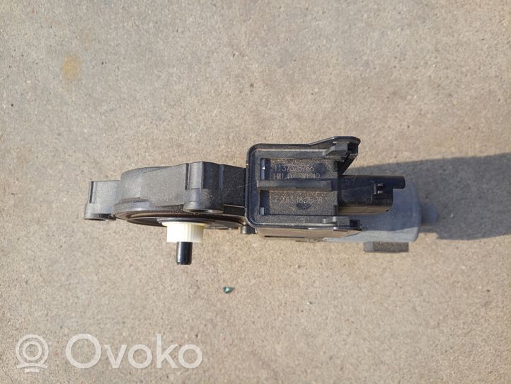 Hyundai i40 Front door window regulator motor 