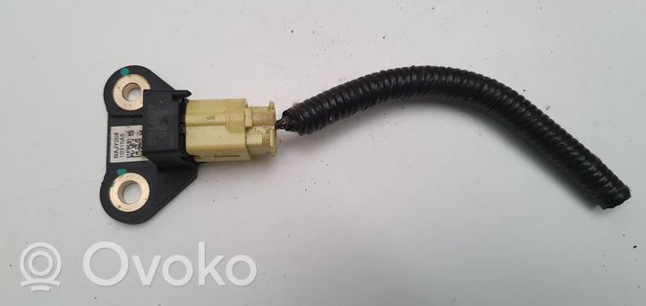 Renault Koleos I Airbag deployment crash/impact sensor 