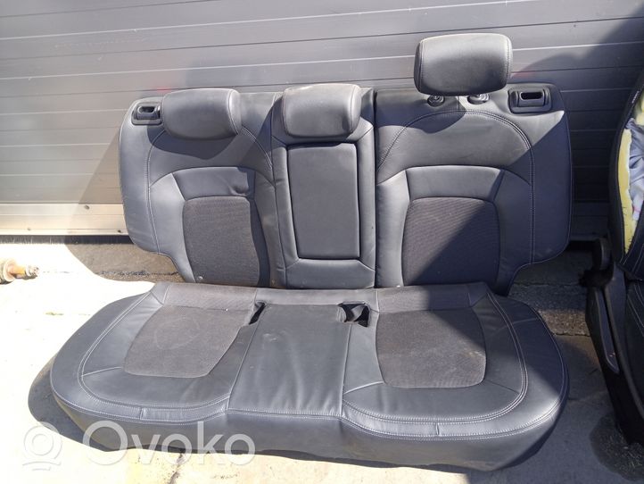 KIA Sportage Conjunto de molduras de la puertas y los asientos 