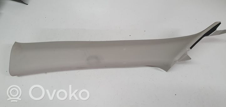 Mazda CX-3 Rivestimento montante (A) 