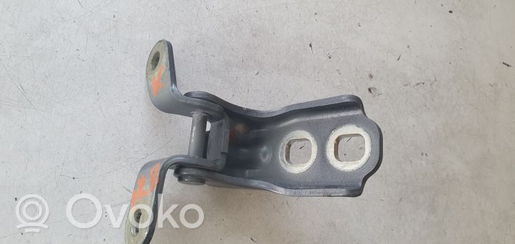 Opel Mokka Front door upper hinge 