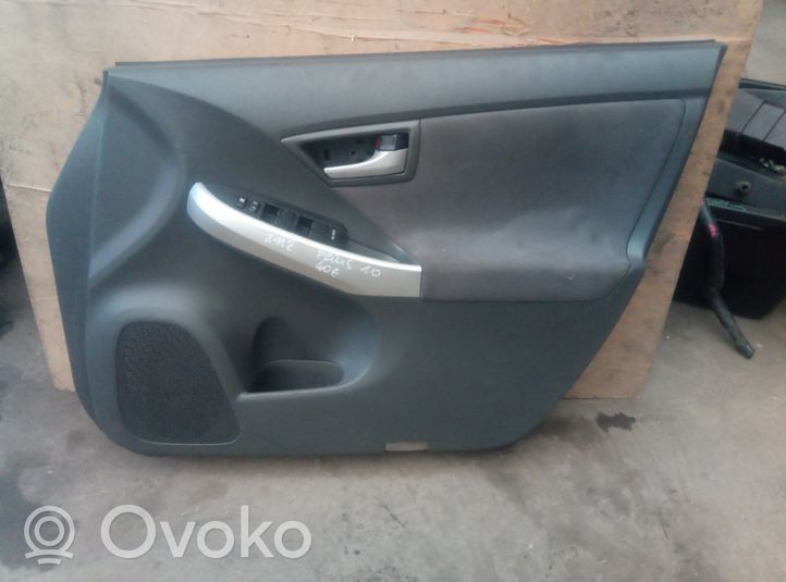 Toyota Prius (XW30) Etuoven verhoilu 