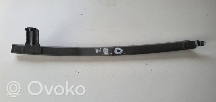 Hyundai i30 Front door windshield rail 