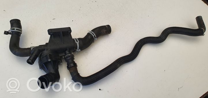 Nissan X-Trail T32 Thermostat housing 