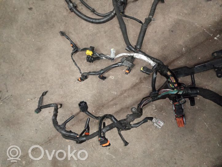 Nissan Qashqai+2 Faisceau de câblage pour moteur 