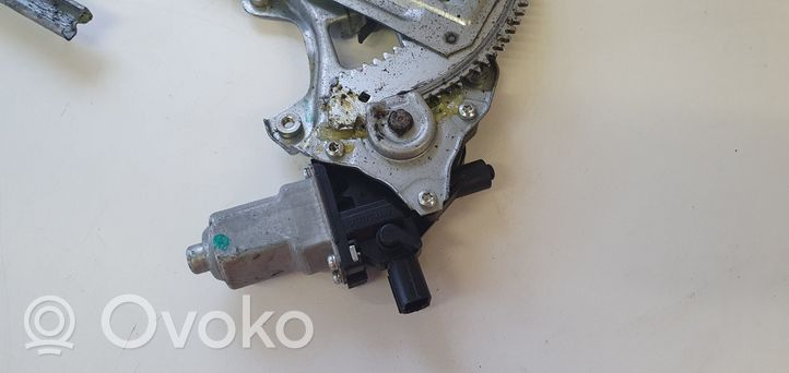 Honda CR-V Front door window regulator motor 