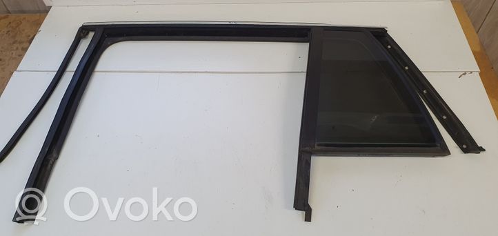 Skoda Superb B6 (3T) Joint / vitre de porte arrière 