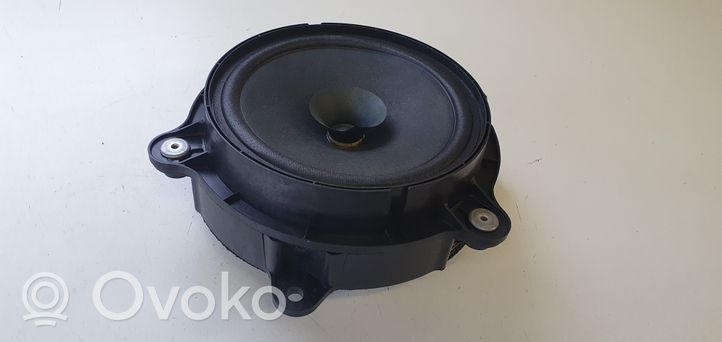 Renault Captur Rear door speaker 