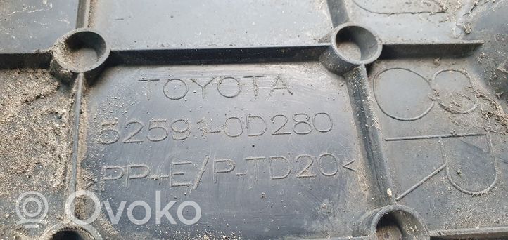 Toyota Yaris Chlapacze tylne 