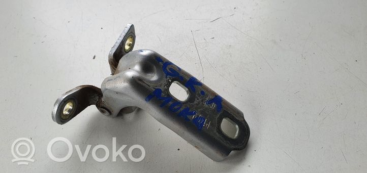 Opel Mokka Rear door lower hinge 