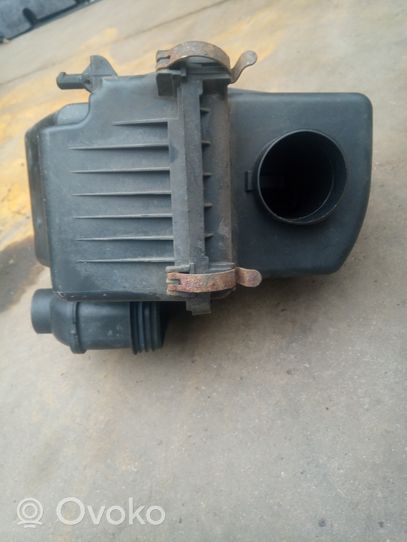 Hyundai ix35 Air filter box 