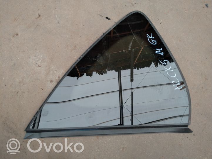 Mazda CX-5 Fenêtre latérale avant / vitre triangulaire 