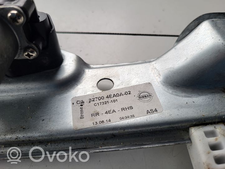 Nissan Qashqai Silniczek podnoszenia szyby drzwi tylnych 