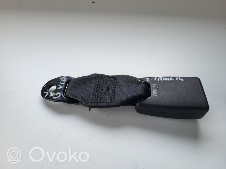 Nissan X-Trail T32 Middle seatbelt buckle (rear) 