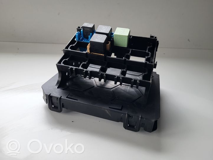 Seat Toledo IV (NH) Module confort 