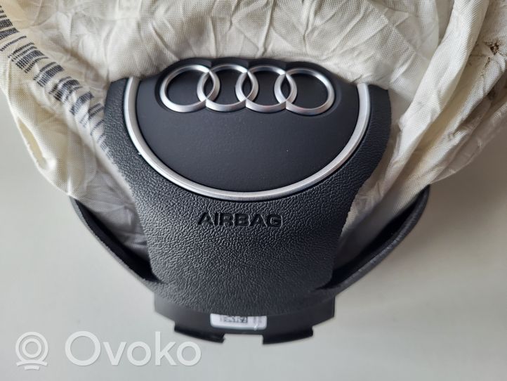 Audi A3 8Y Ohjauspyörän turvatyyny 