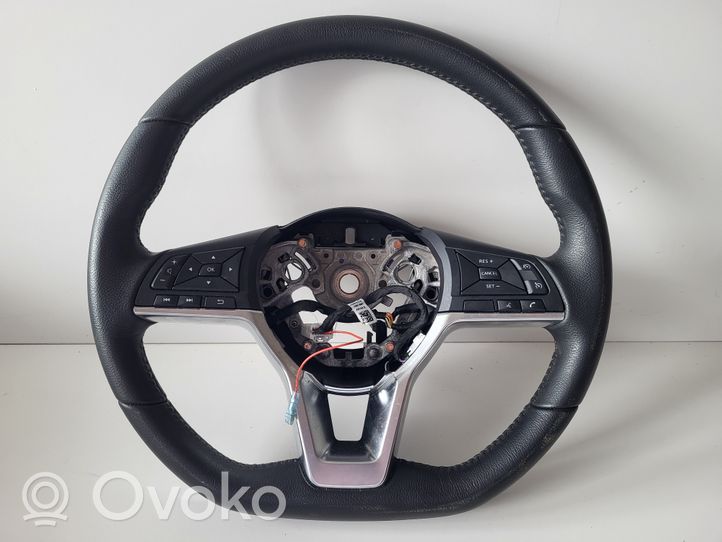 Nissan Juke II F16 Ohjauspyörä 