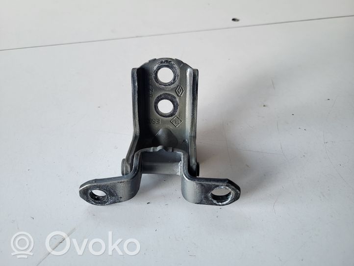 Renault Kadjar Front door lower hinge 