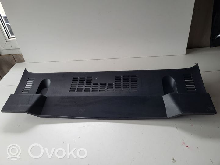 Renault Clio V Tailgate/boot lid lock trim 