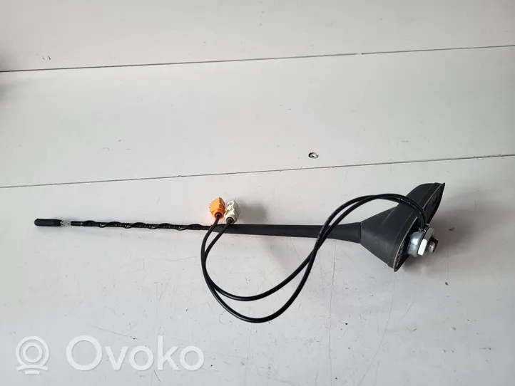 Opel Mokka B Radion antenni 