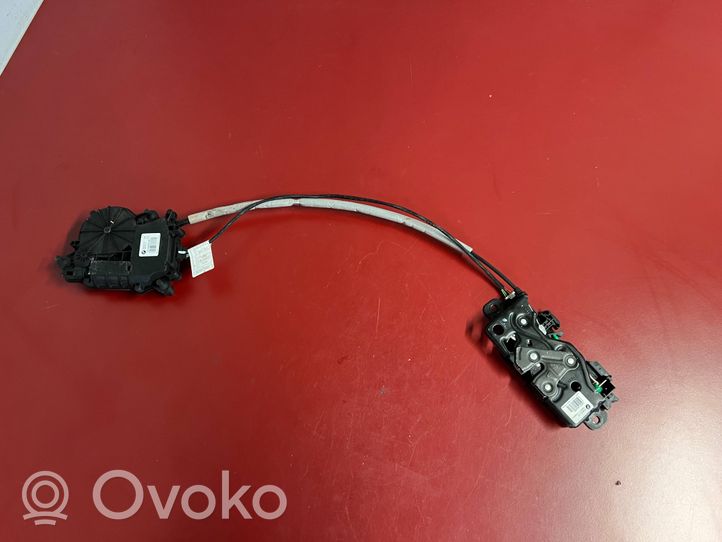 BMW X3 G01 Siłownik elektryczny podnoszenia klapy tylnej / bagażnika 7383561