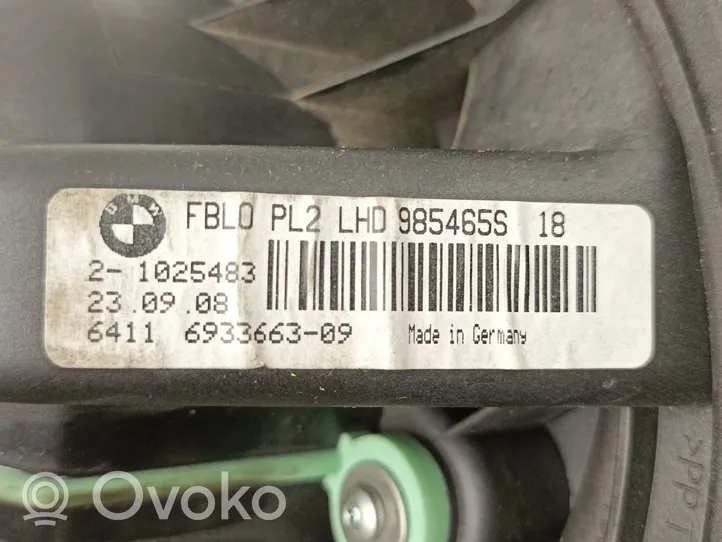 BMW 1 E81 E87 Pečiuko ventiliatorius/ putikas 64116933663