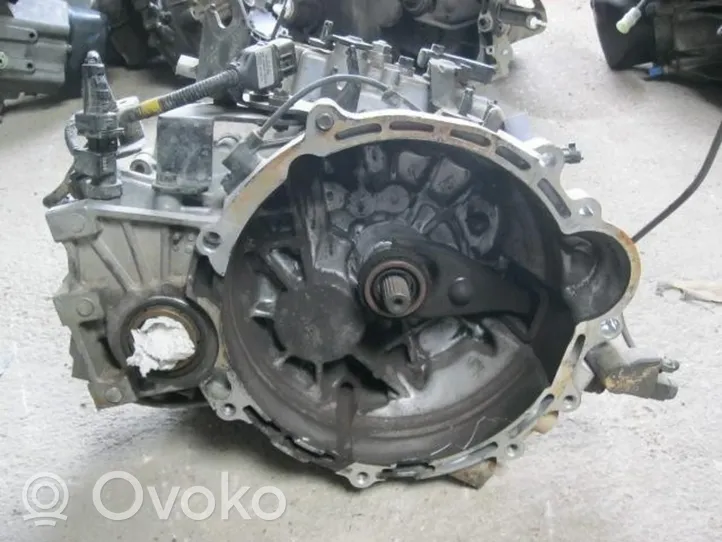 KIA Cerato Mechaninė 5 pavarų dėžė P51767