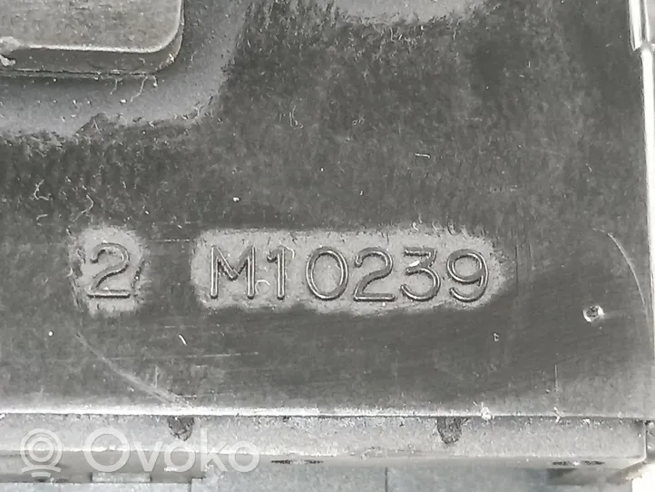 Rover 620 Manetka / Przełącznik wycieraczek XPE100230