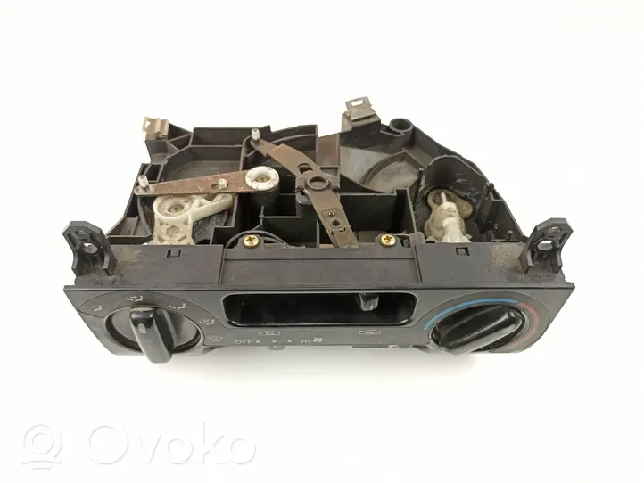 Toyota Carina T190 Ilmastoinnin ohjainlaite/moduuli 5591005021