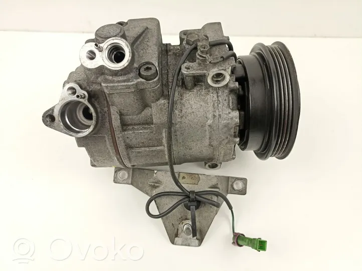 Volkswagen Passat Alltrack Ilmastointilaitteen kompressorin pumppu (A/C) 8D0260808