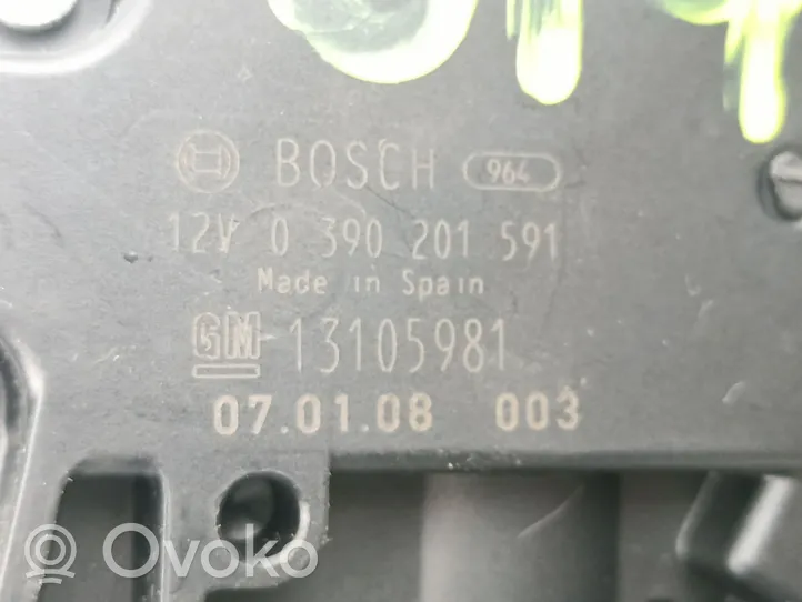 Opel Astra G Moteur d'essuie-glace arrière 13105981