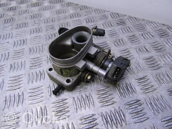 Audi 80 90 S2 B4 Valvola corpo farfallato 82156037061R