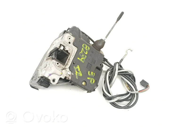 Mercedes-Benz CLK AMG A208 C208 Front door lock A2037200535